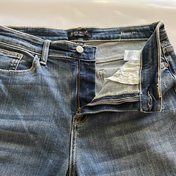 Judy Blue Relaxed Fit Size 7/28 - Picture 16 of 16